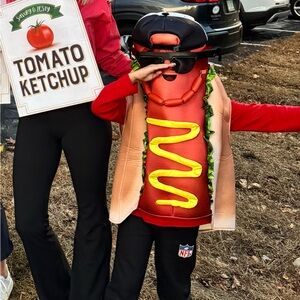 Fortnite The Brat Hot Dog Costume medium 8/10